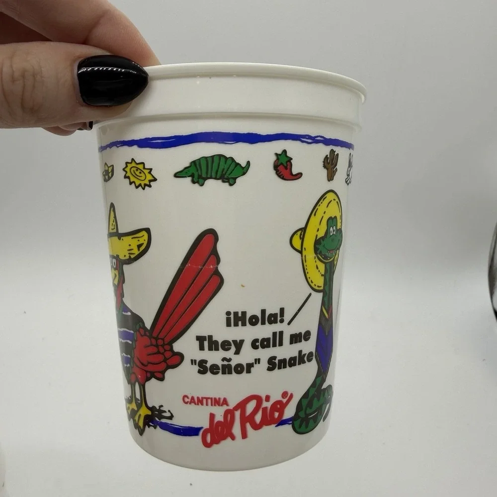 N/A vtg plastic
